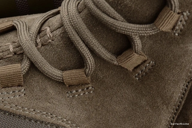 750 Yeezy adidas Brown BY2456 Boost Light 0722